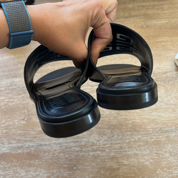 Givenchy Cutout 4G Logo Slide Sandal Black Size 39EU - Picture 9 of 11